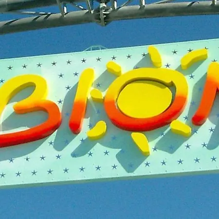 Charming Near The With Pool * Bibione