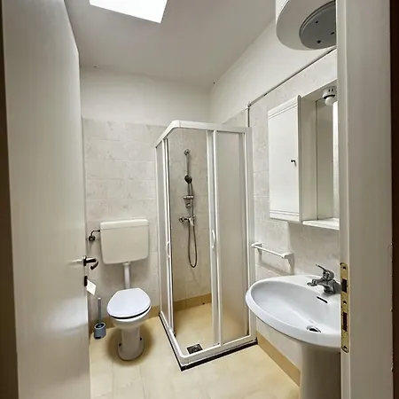 Apartment Charming Near The With Pool *
