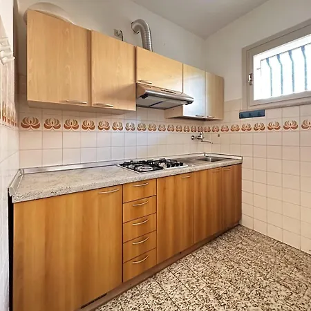 Charming Near The With Pool Apartment