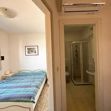 Apartment Charming Near The With Pool *